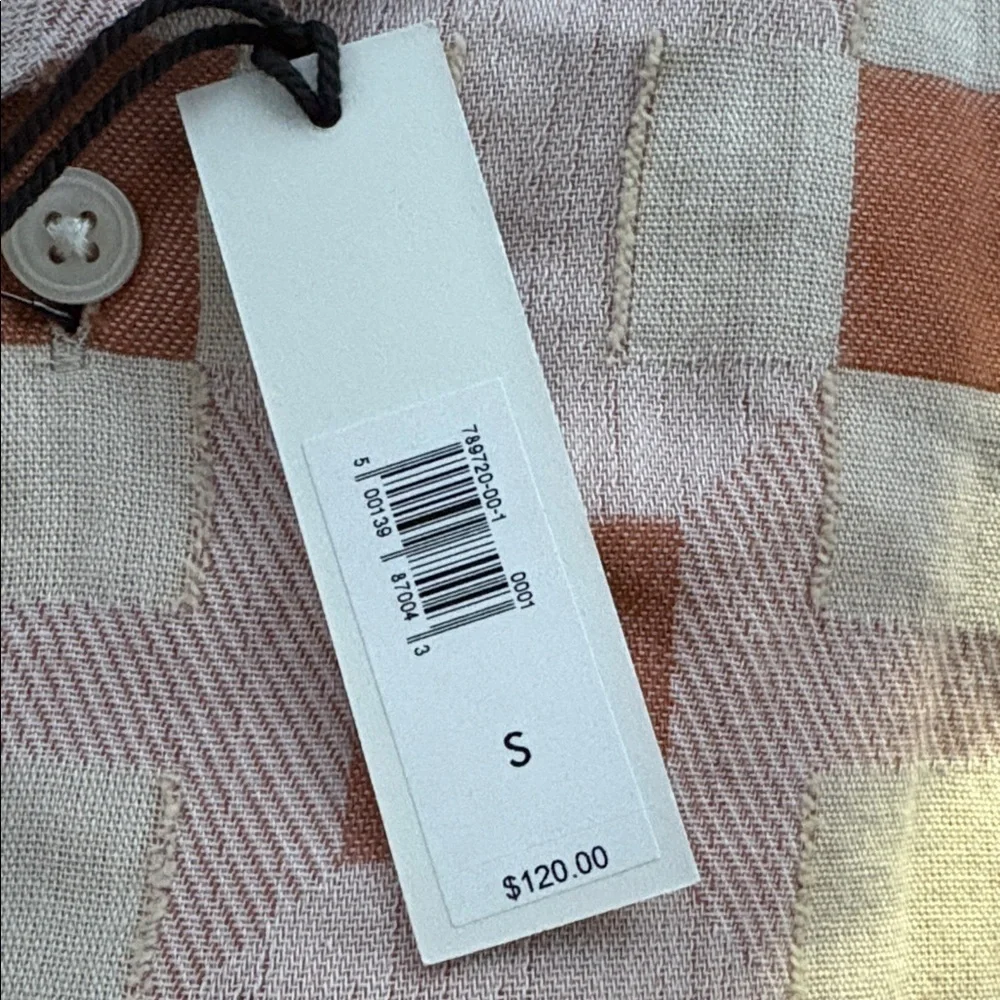 Banana Republic sharp looking